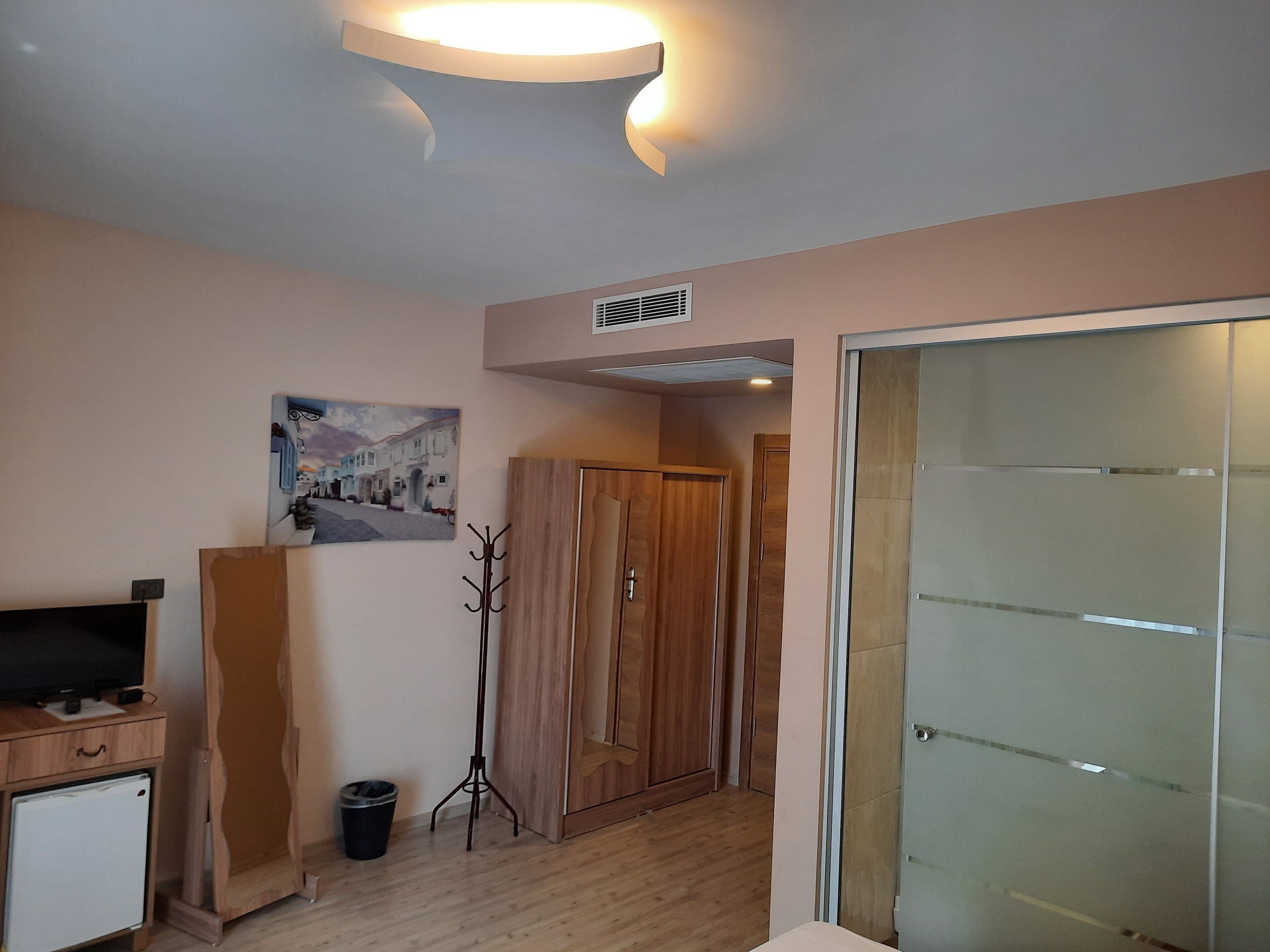 standard double room | 1 bedroom, premium bedding, desk, laptop workspace