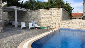 Seasonal outdoor pool