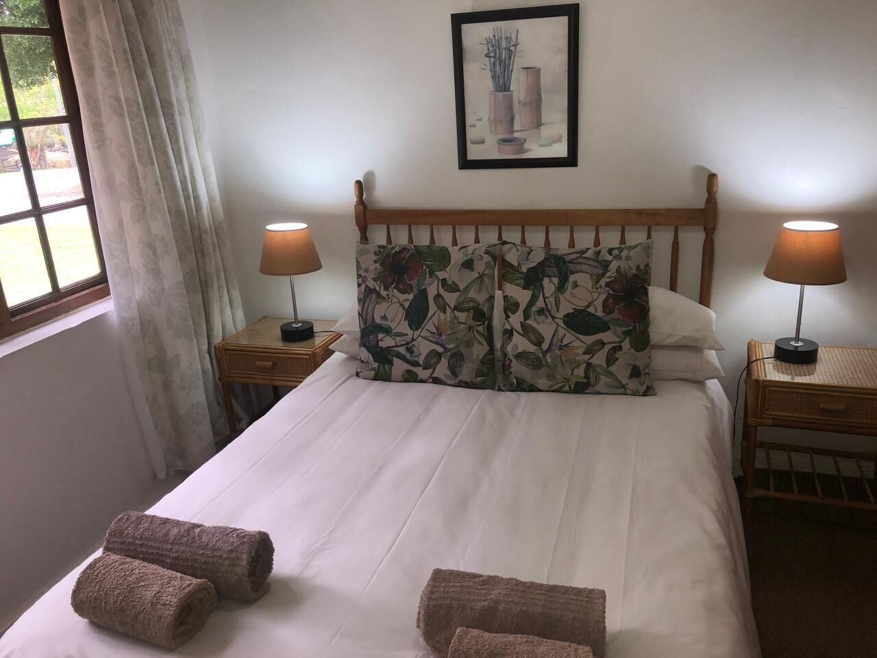 Chalet (4-Sleeper) | In-room safe, iron/ironing board, free WiFi, bed sheets