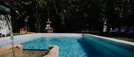 Piscina stagionale all'aperto