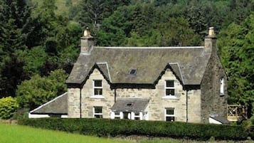 Bagian depan properti