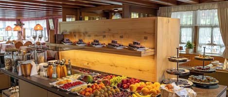 Desayuno buffet incluido todos los días