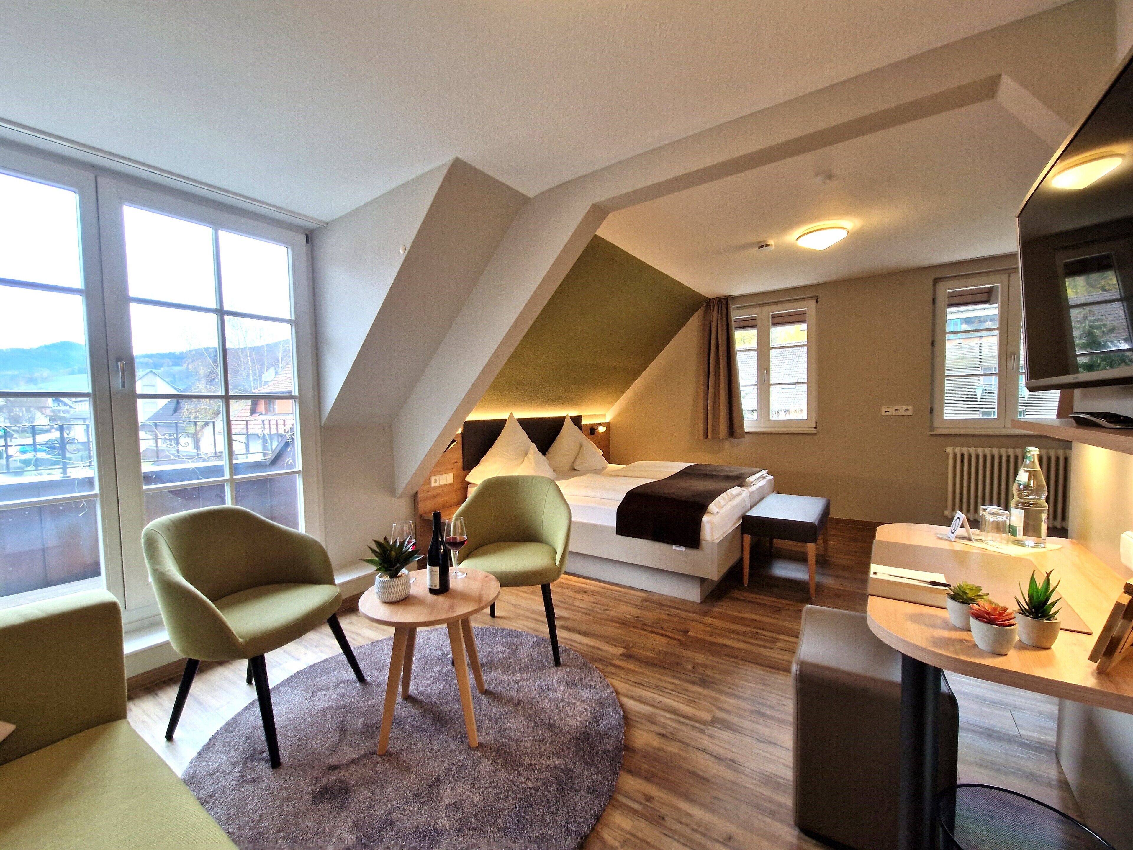 comfort plus room | 1 bedroom, desk, free wifi, bed sheets