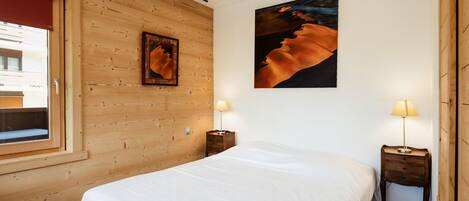 2 chambres, accĂšs au Wi-Fi (inclus), literie fournie