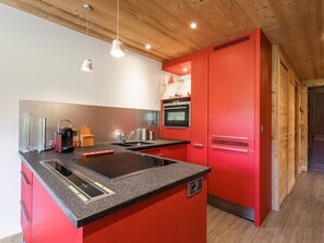 Frigorifero, microonde, forno, lavastoviglie