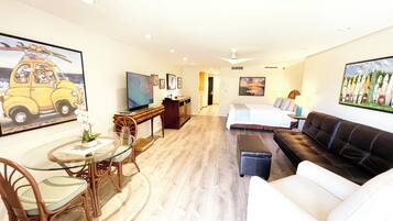 Iron/ironing board, WiFi (surcharge), bed sheets