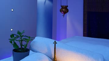 Couples treatment room(s), steam room, Turkish bath/hammam