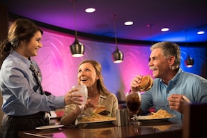2 bars/lounges - River Bend Casino & Hotel (Wyandotte)