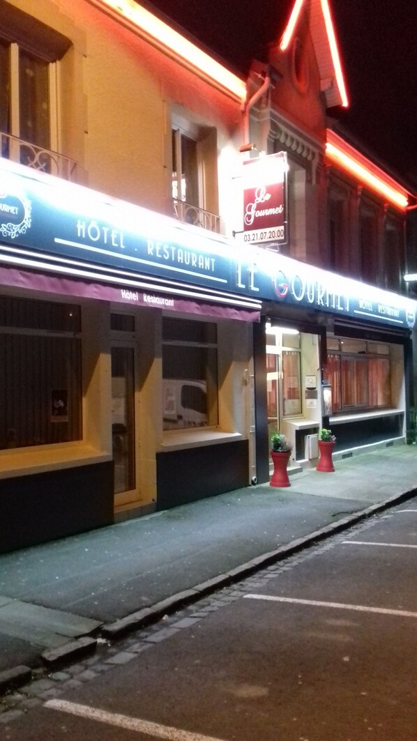 Front of property - evening/night