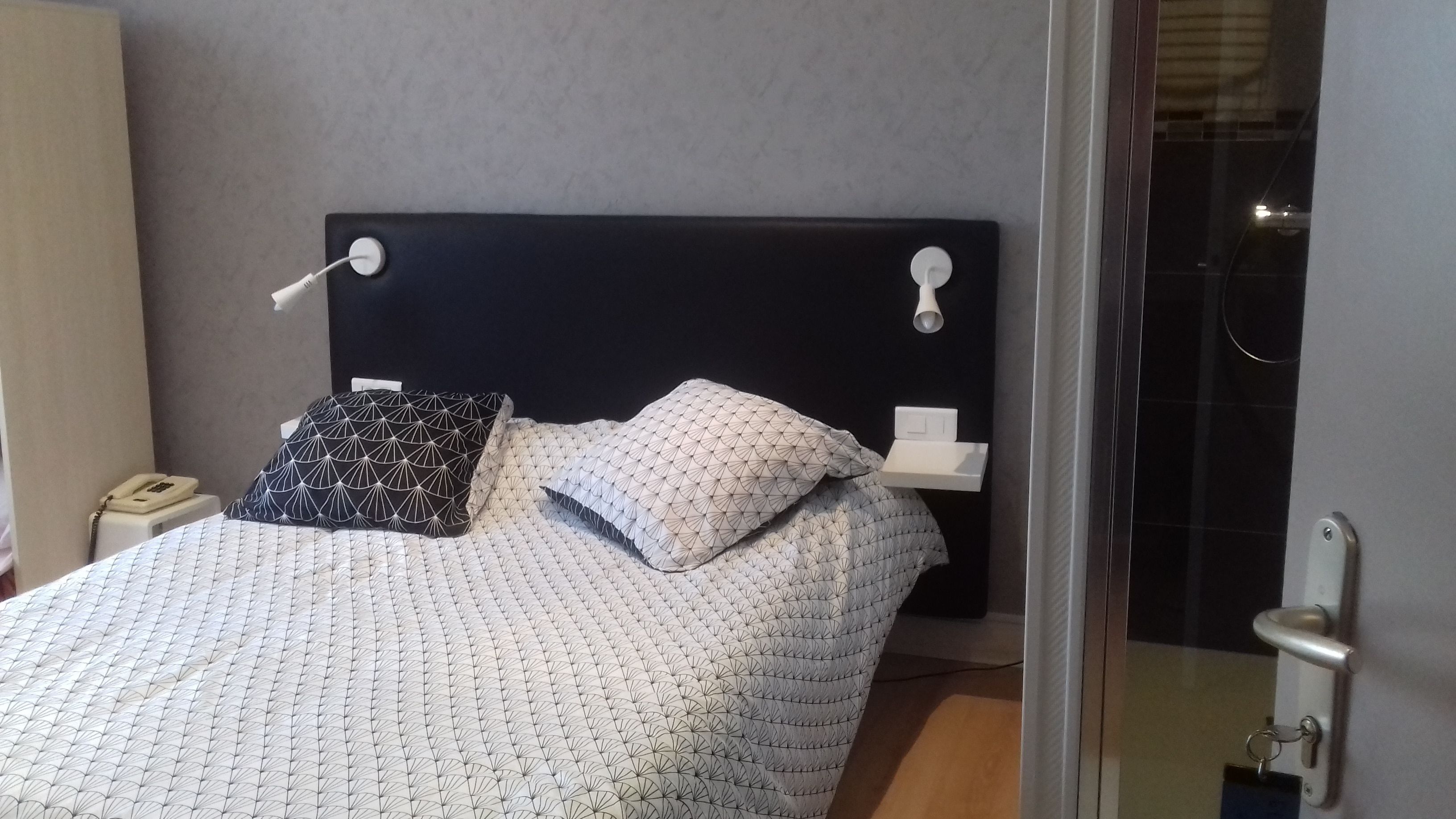 basic double room, non smoking | individually decorated, individually furnished, desk, blackout curtains