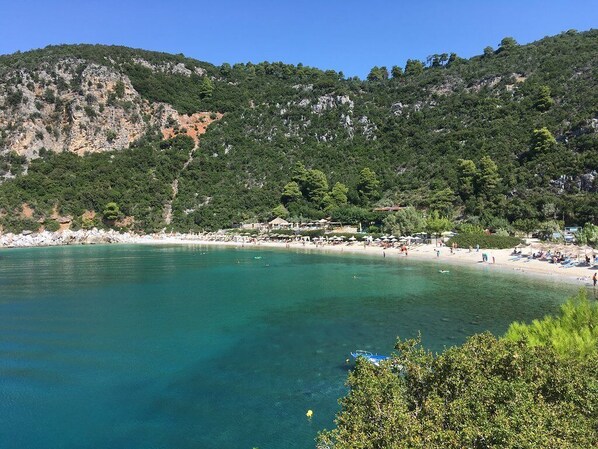 Beach nearby, sun-loungers, beach umbrellas, beach bar