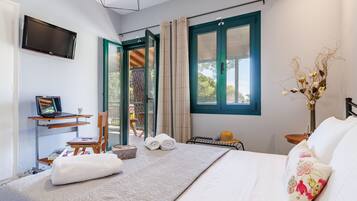 Vila Keluarga, pemandangan laut terbatas | 2 kamar tidur, seprai Frette Italia, dan didekorasi berbeda-beda