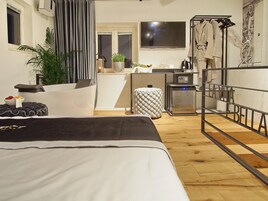 Quarto casal romântico, vista para a cidade