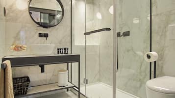 Comfort Double Room | Bathroom shower