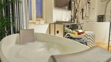 Romantic Double Room, City View | Premium bedding, in-room safe, individually decorated