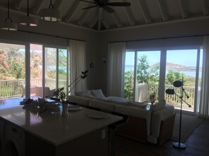 Family Villa, 2 Bedrooms, 2 Bathrooms, Ocean View | Living room | Flat-screen TV