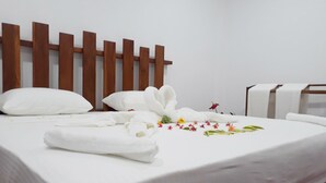 Standard Double Room, 1 King Bed | Desk, WiFi (free) - Akila Holiday Resort (Avudangawa)