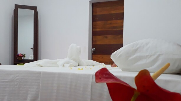 Standard Double Room, 1 King Bed | Desk, WiFi (free) - Akila Holiday Resort (Avudangawa)