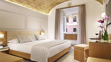 Ropa de cama de alta calidad y minibar