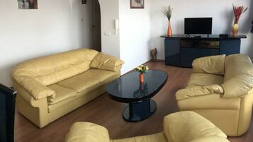 Apartamento luxo, 2 quartos | Roupas de cama premium, escrivaninha, quartos à prova de som