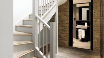 Appartement, 2 slaapkamers | Badkamer | Milieuvriendelijke toiletartikelen, een haardroger, handdoeken, zeep