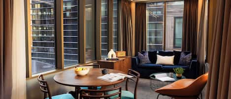 Departamento | Área de sala de estar | Televisión de pantalla plana de 42 pulgadas con canales vía satélite