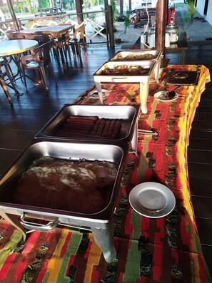 Daily buffet breakfast (MYR 15.00 per person)