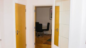 Lobby - Superior 2 bedroom Apartments (London)