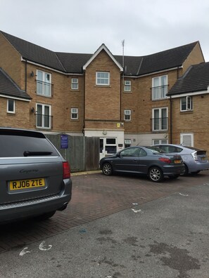 Property entrance - Superior 2 bedroom Apartments (London)