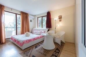 Family Studio, 1 Double Bed, Terrace, Sea View | Desk, iron/ironing board, cots/infant beds, free WiFi - Beach Studio with Sea View (Nessebar)