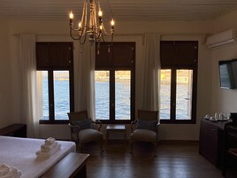 1 habitación, minibar, escritorio y sistema de insonorización 