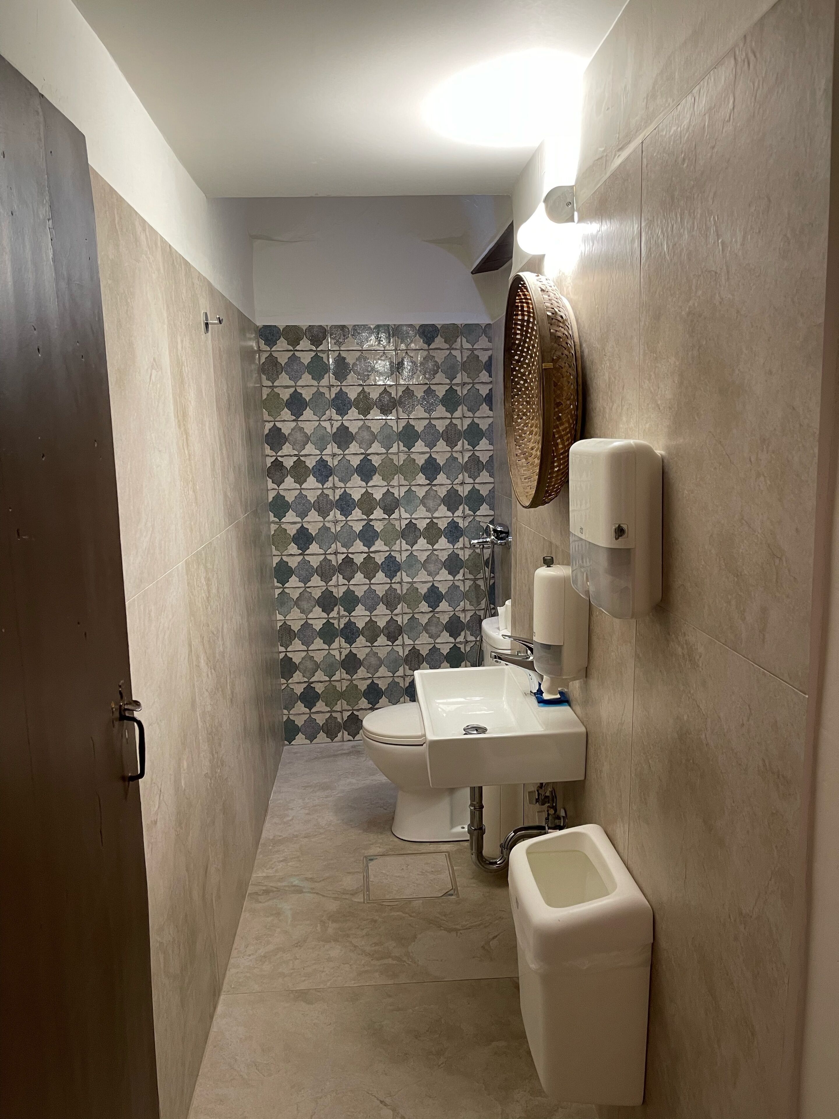 shower, free toiletries, hair dryer, bathrobes