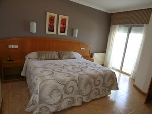 Zimmersafe, Babybetten, Zustellbetten, kostenloses WLAN