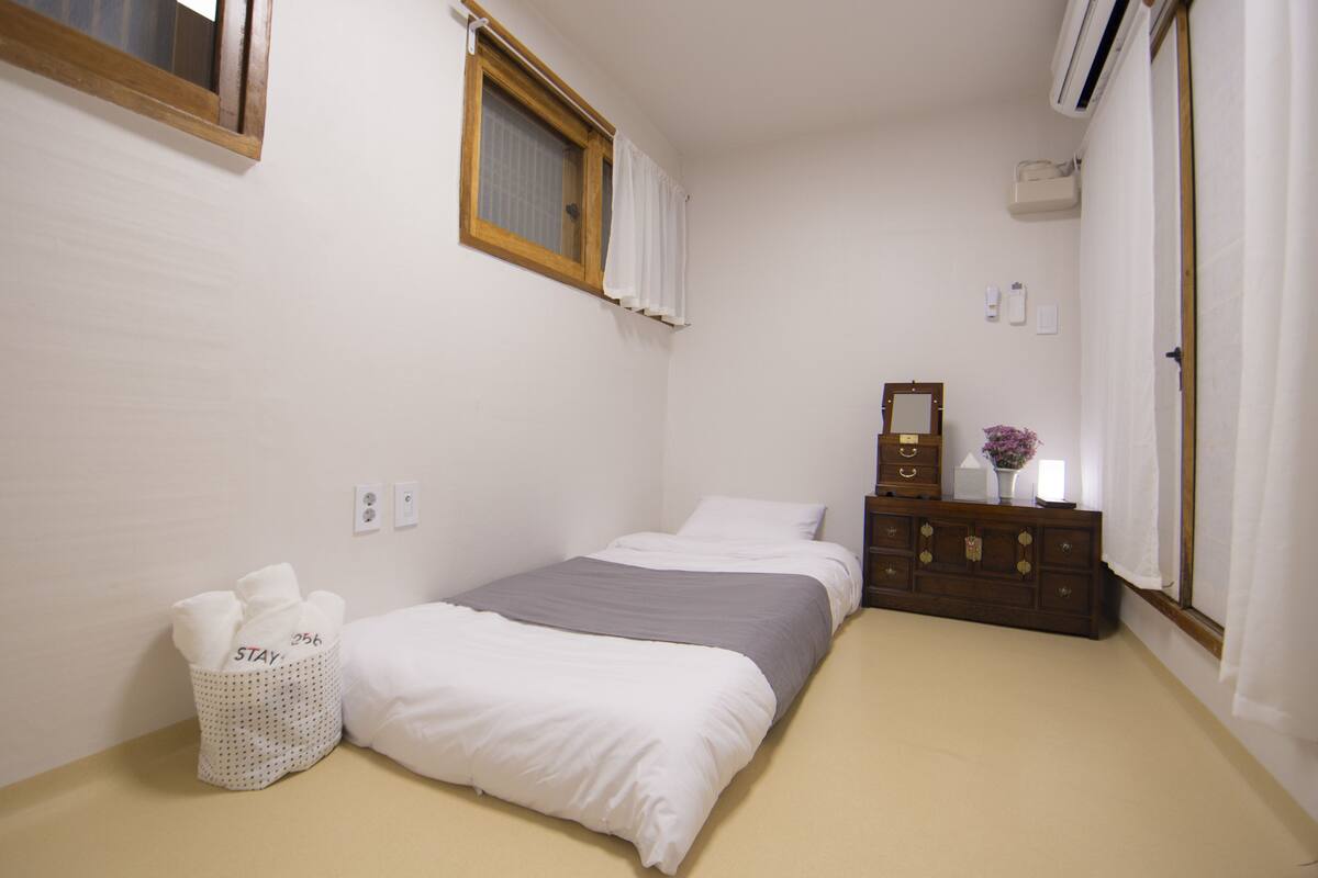 Single Room, Shared Bathroom