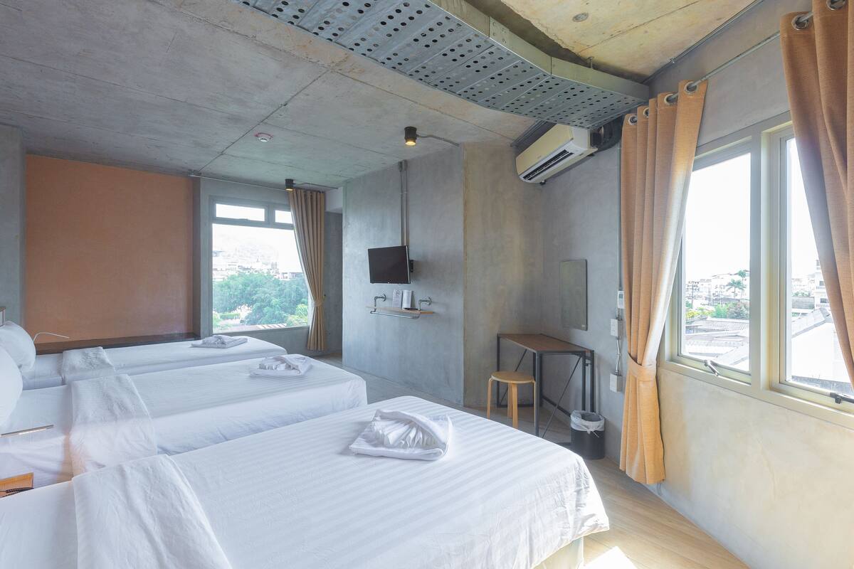 deluxe triple room | view from room