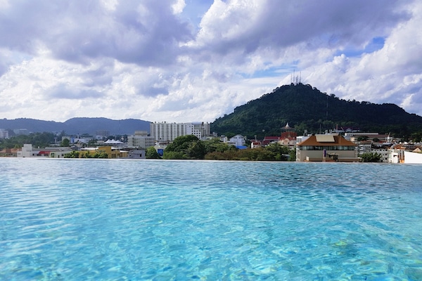 Outdoor pool, sun loungers