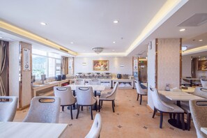 Dining - Vienna Hotel (Sanya Yalong Bay Qianguqing) (Sanya)