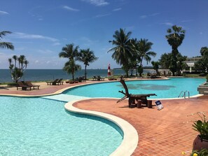 Outdoor pool - Milford Paradise Huahin (Pranburi)