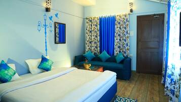 Standard Double Room, 1 Double Bed, Mountain View, Mountainside | 1 bedroom, premium bedding, individually decorated