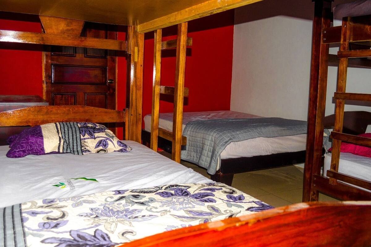 Dormitorio compartido | Wifi gratis