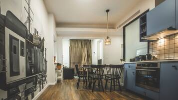 Deluxe Apartment | Egyptian cotton sheets, premium bedding, memory-foam beds