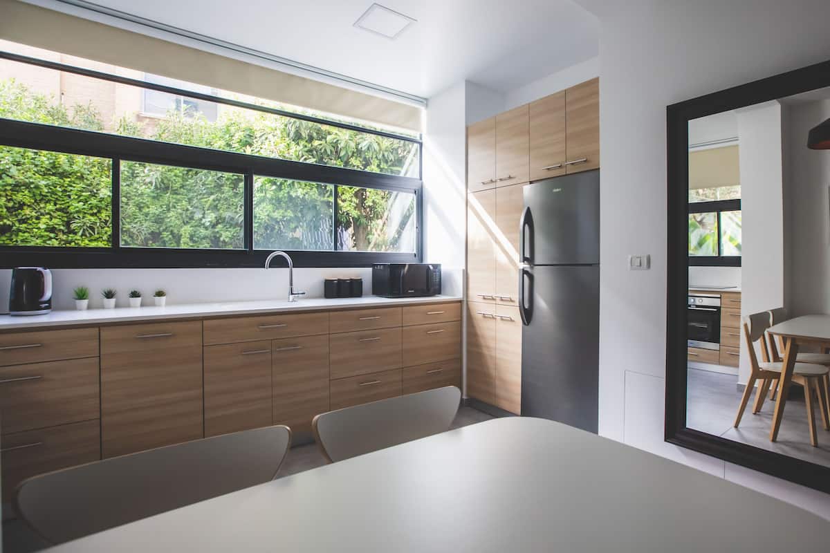 Club appartement | Privékeuken | Een magnetron, een kookplaat, een espressoapparaat