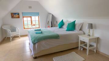 4 bedrooms, in-room safe, iron/ironing board, free WiFi