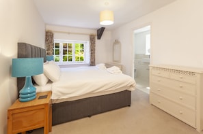 1 bedroom, iron/ironing board, Internet, bed sheets