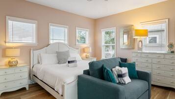 3 bedrooms, internet, bed sheets