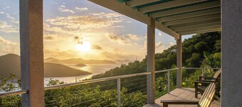 ★ Harbor Master ★ Solar/Battery, Family Friendly, Private Salt Pool & Sunrises