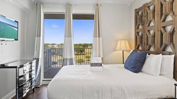 3 bedrooms, internet, bed sheets