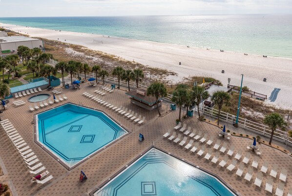 A heated pool - Summit 8th floor sleeps 5 ***FREE BEACH CHAIRS*** (Panama City Beach)