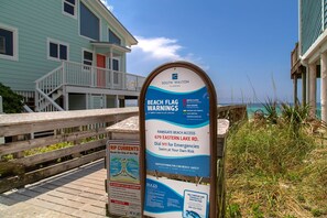 Exterior - Lucky Charm - Seagrove Beach! 30A! Heated Community Pool! Steps To The Sand! (Santa Rosa Beach)