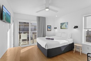 3 bedrooms, Internet, bed sheets - Averitts Favorite - Newly Renovated, Gulf View, Tang-O-Mar Community! (Destin)